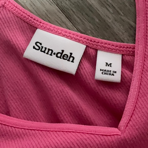 Older style aritzia tank top - Picture 2 of 3